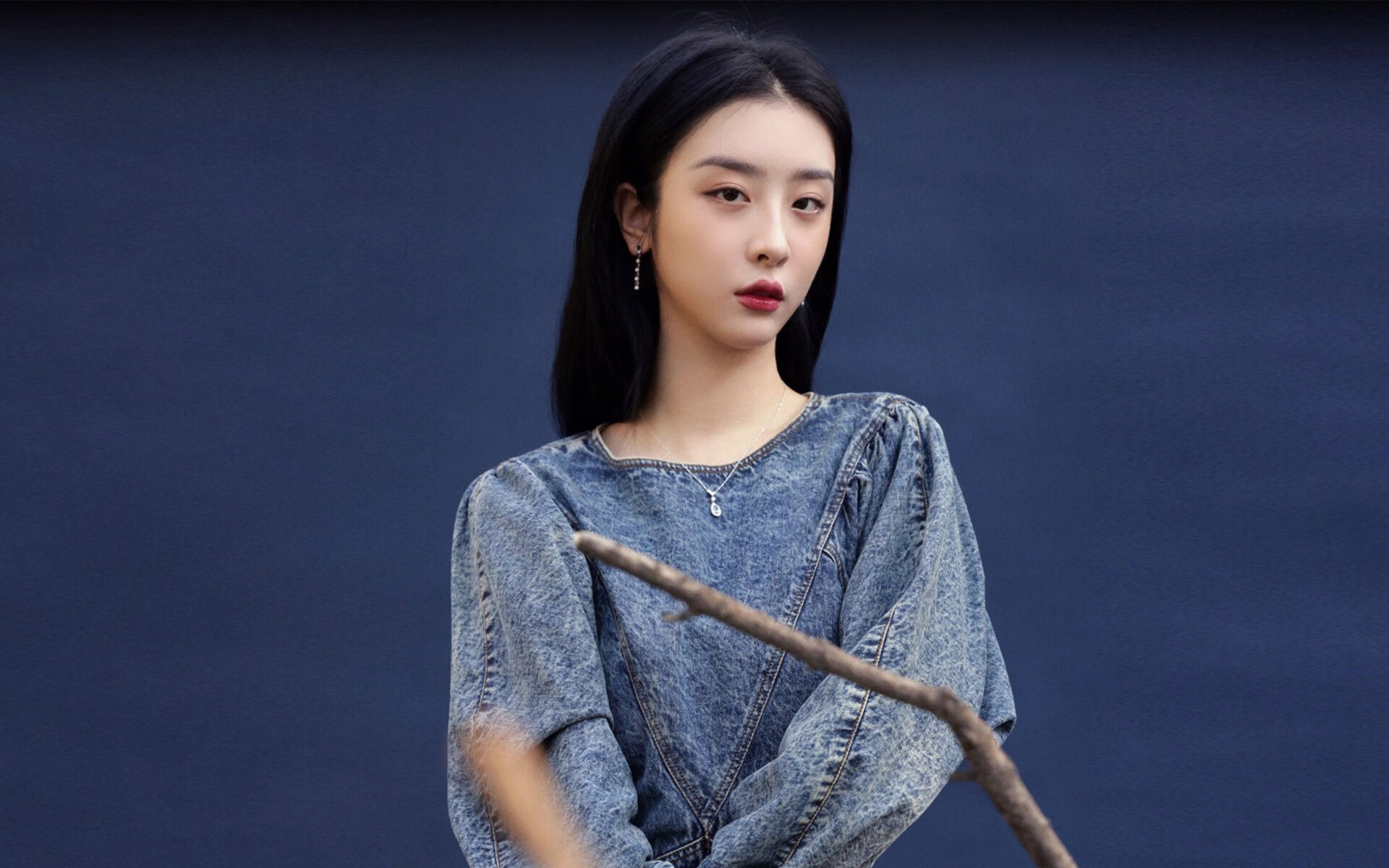 爱游戏官方-传奇球员的“幕后秘辛”：他们的成长故事大公开，传奇球星nba