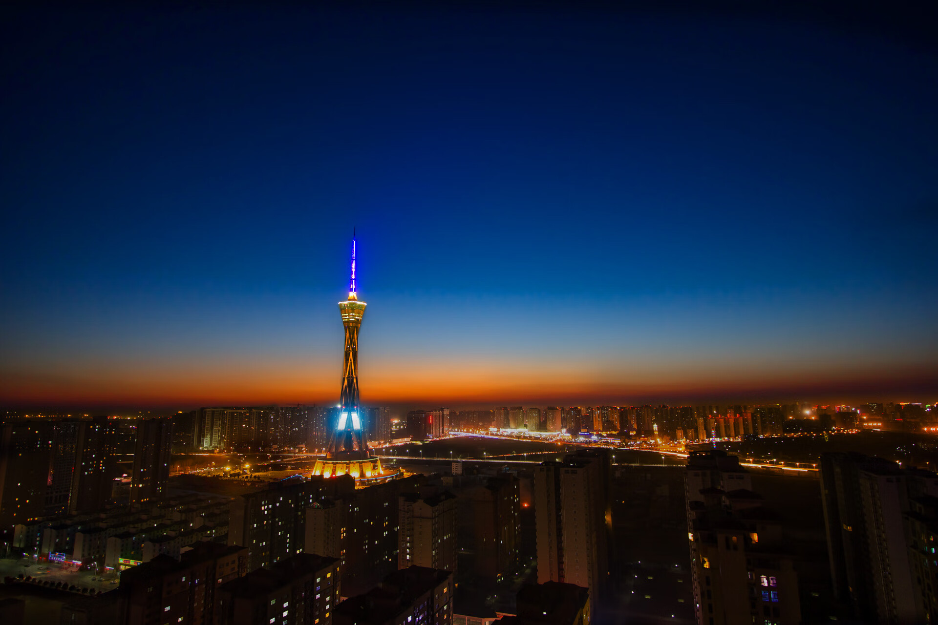 西甲奋勇争先,专家点评关键点,西甲竞争