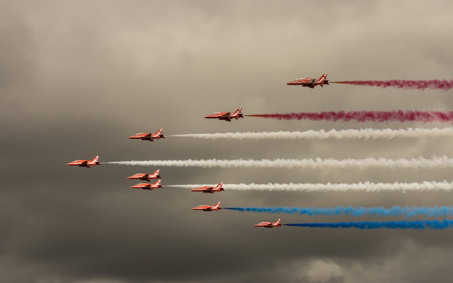 爱游戏官方网站-青少年篮球“赛场之星”志愿服务队在全国多地成立，志愿者助力篮球赛