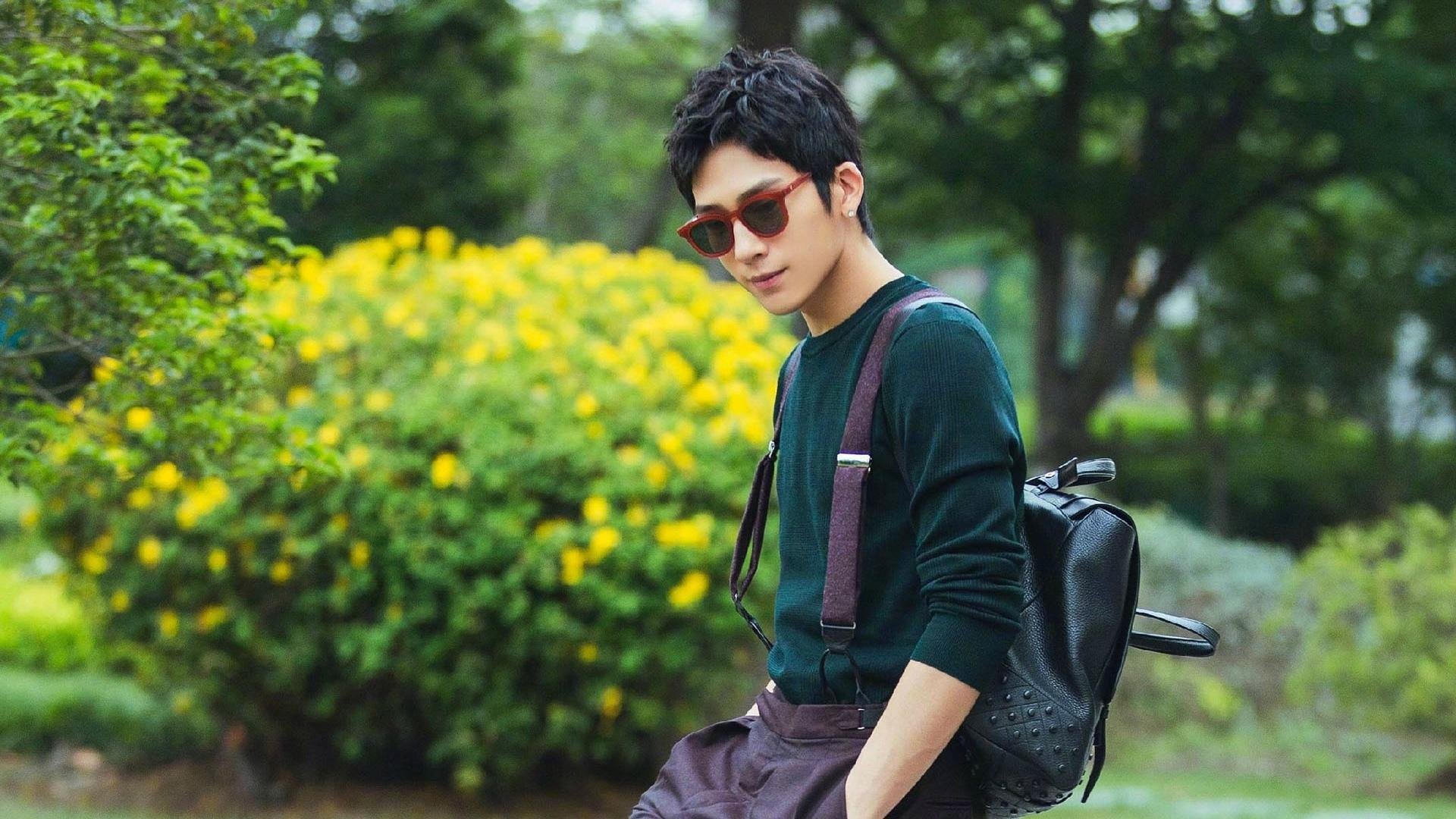 多特蒙德高居积分榜首,称霸德甲主导地位,多特蒙德状态火爆锁定德甲半程冠军,全队身价首破5亿