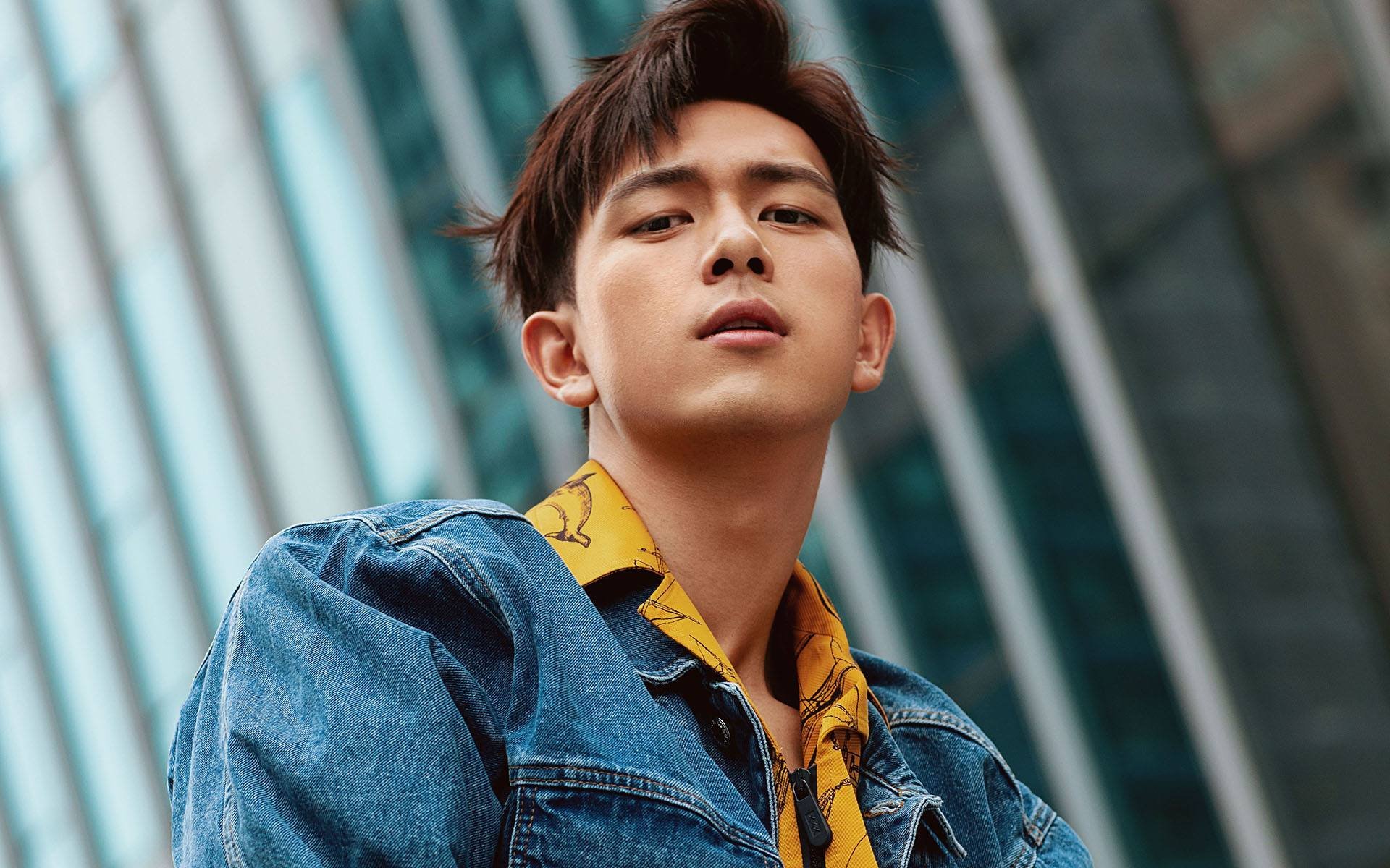 鹈鹕队中锋威廉森半场+惊艳全场,鹈鹕威少