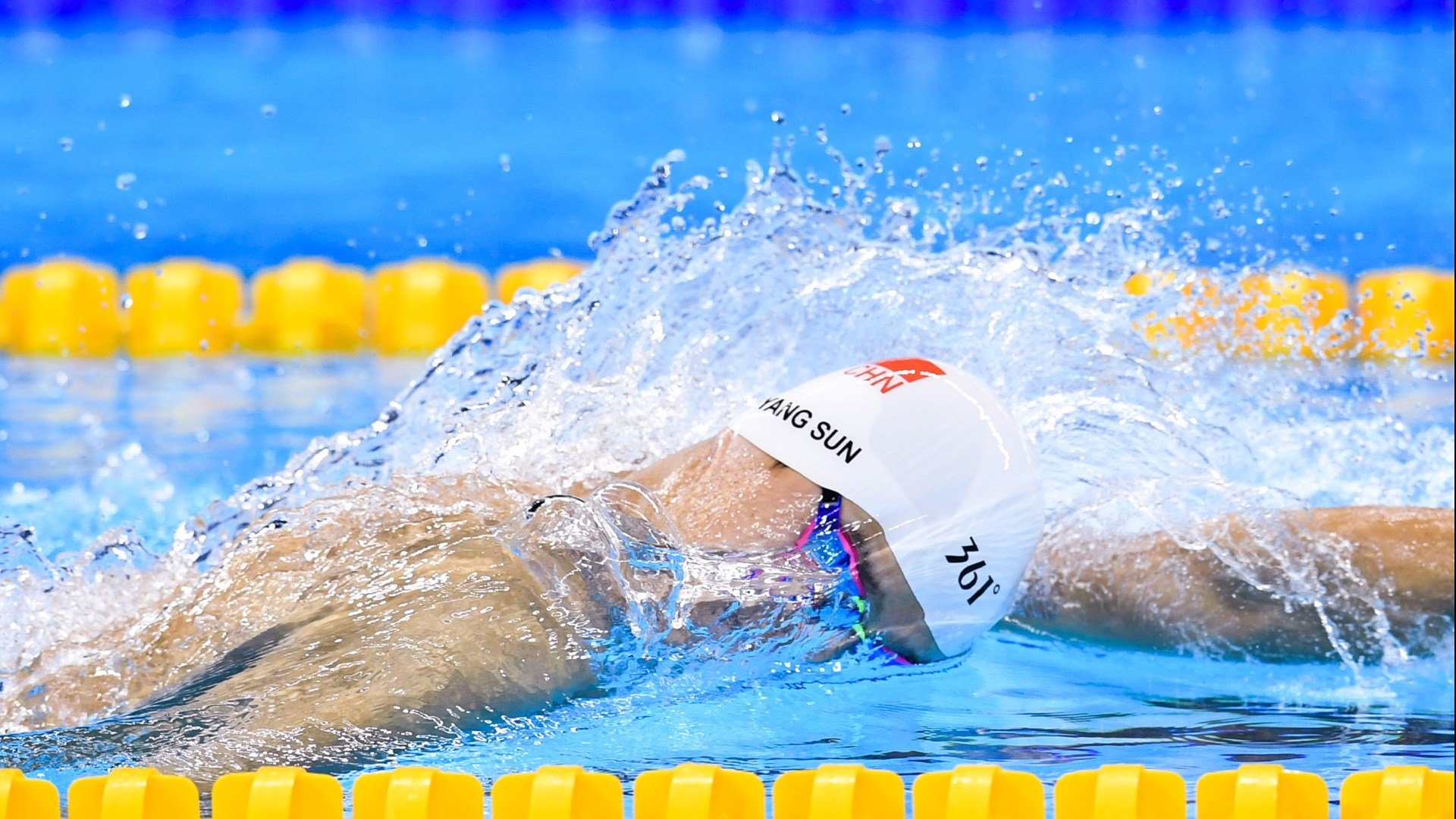 总决赛直播观看人数突破千万引发社交热潮，总决赛在哪